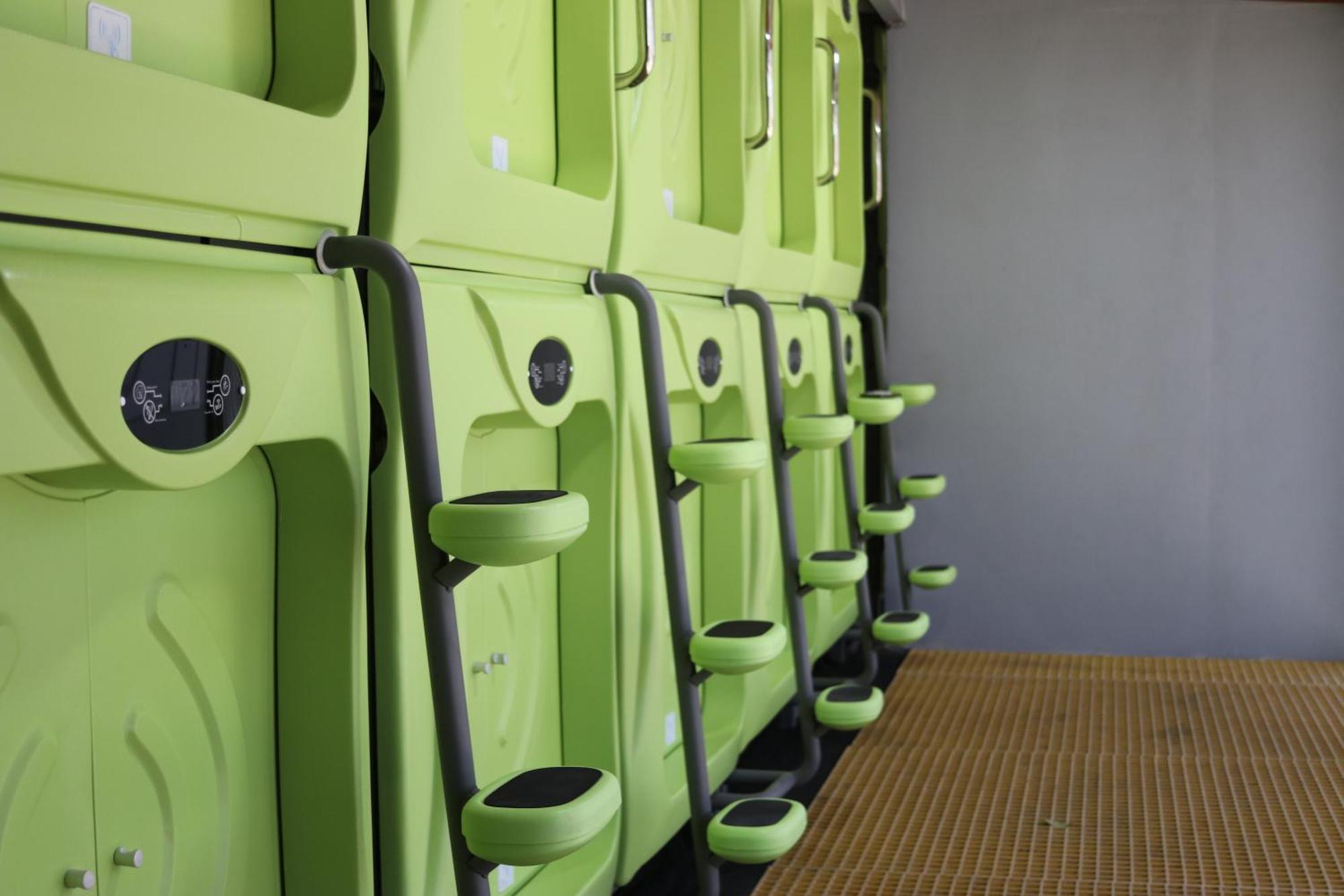 Pupa House - Capsule Hotel - Adults Only 타마린도 외부 사진
