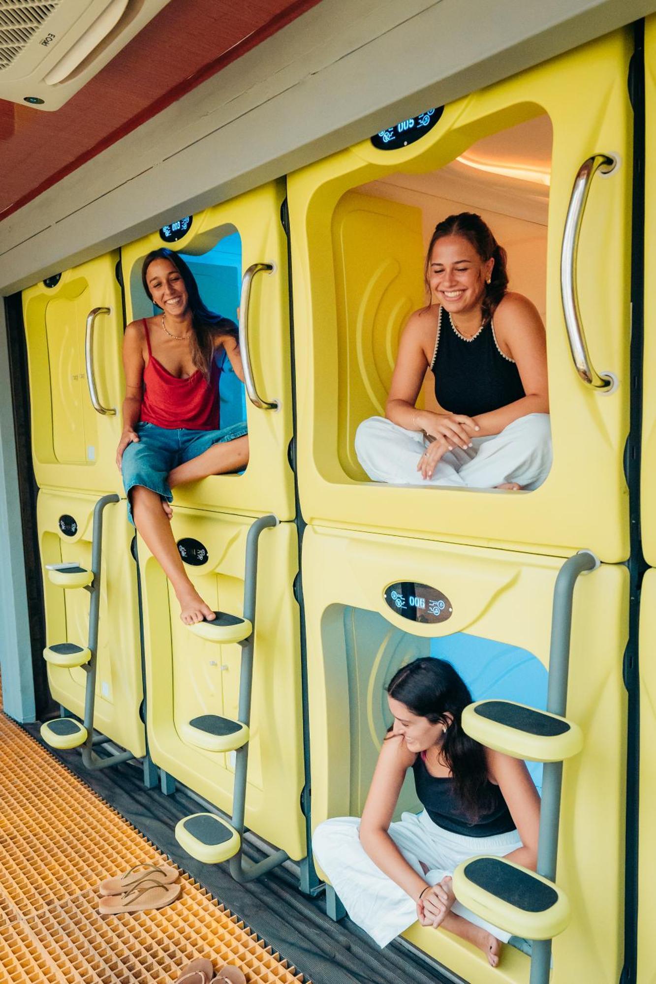 Pupa House - Capsule Hotel - Adults Only 타마린도 외부 사진